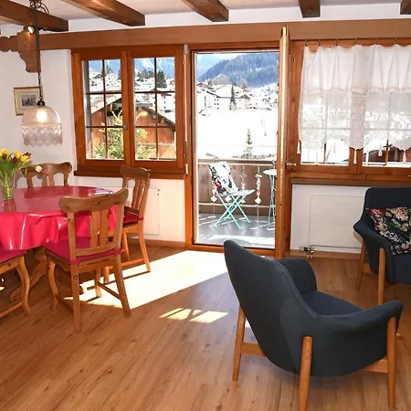 Monami Klosters, Elisas Zugwald Lejlighed